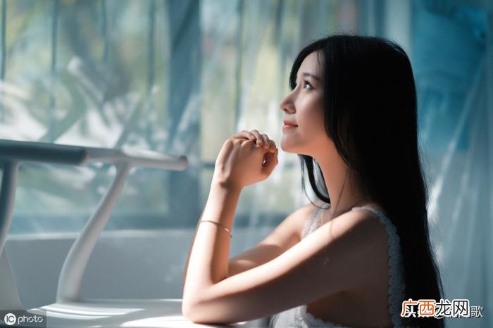 当一个男人另有新欢时 情人有新欢还吊着你怎么办