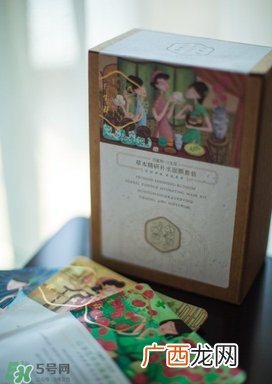 百雀羚三生花面膜怎么用？百雀羚三生花面膜用完要洗吗？