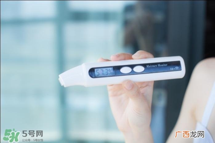 百雀羚三生花面膜怎么用？百雀羚三生花面膜用完要洗吗？
