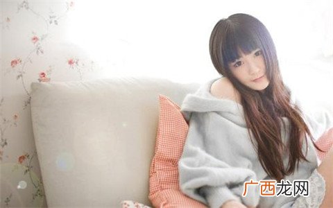 内向的直男第一次和女生见面，怎么做才能给她一个好印象？