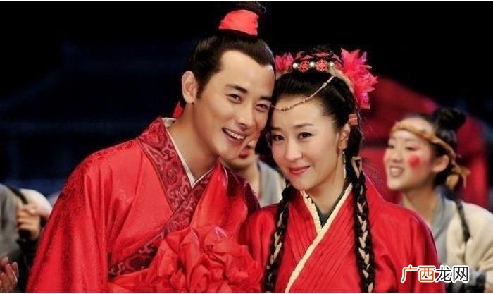 苗圃龙凤胎,绯闻前任苗圃龙凤胎儿女已能打酱油