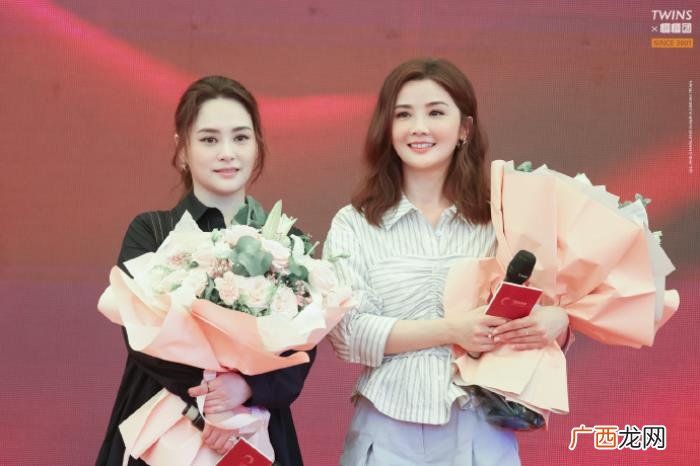 杨丞琳上海，杨丞琳、陈妍希、阿Sa在上海外滩聚会