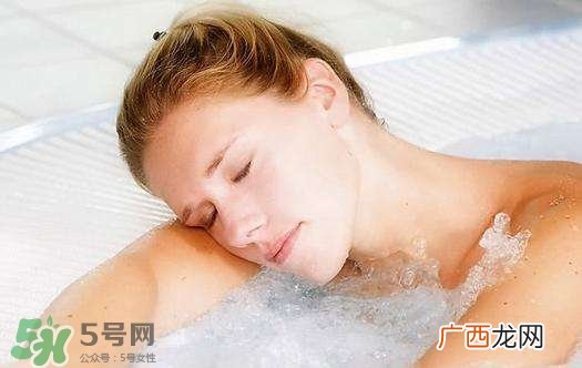 洗澡后皮肤瘙痒怎么办?洗澡后皮肤瘙痒怎么处理?