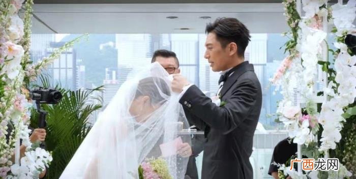 陈法拉老公，陈法拉前夫薛世恒今日在半岛酒店正式完婚