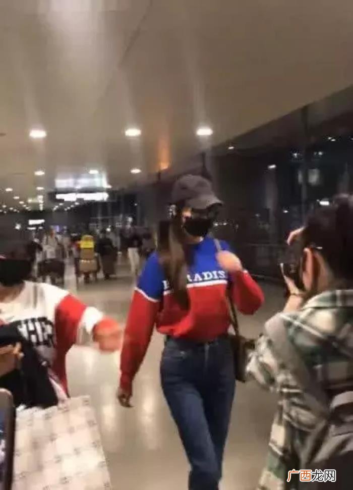 唐嫣张嘉倪，张嘉倪、高圆圆、关晓彤、唐嫣近照穿搭合集