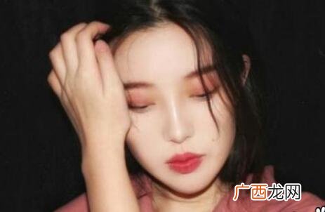 女朋友困了该怎么逗他？看她是在什么情况下说困