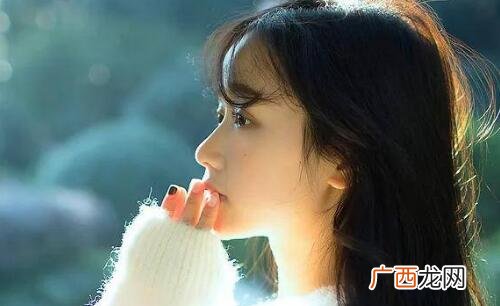 发现异地恋女朋友出轨该不该原谅她？