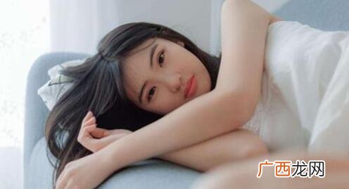 发现异地恋女朋友出轨该不该原谅她？