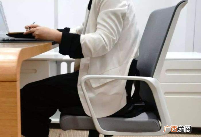 肚子上面的脂肪太顽固 减肚子赘肉简单方法