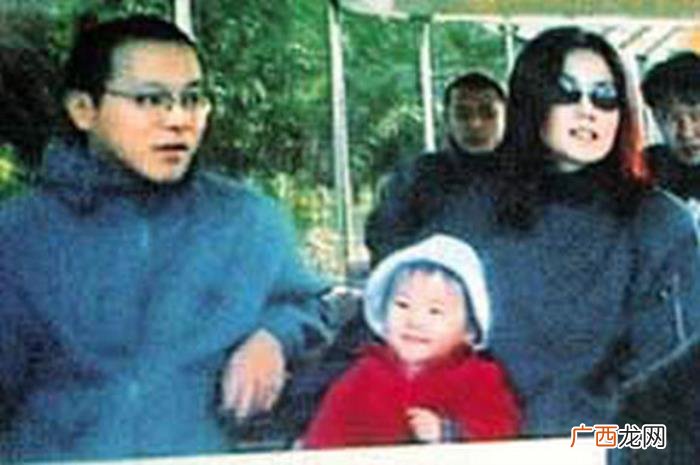 窦靖童窦唯，终于再次看到窦唯和窦靖童父女同框