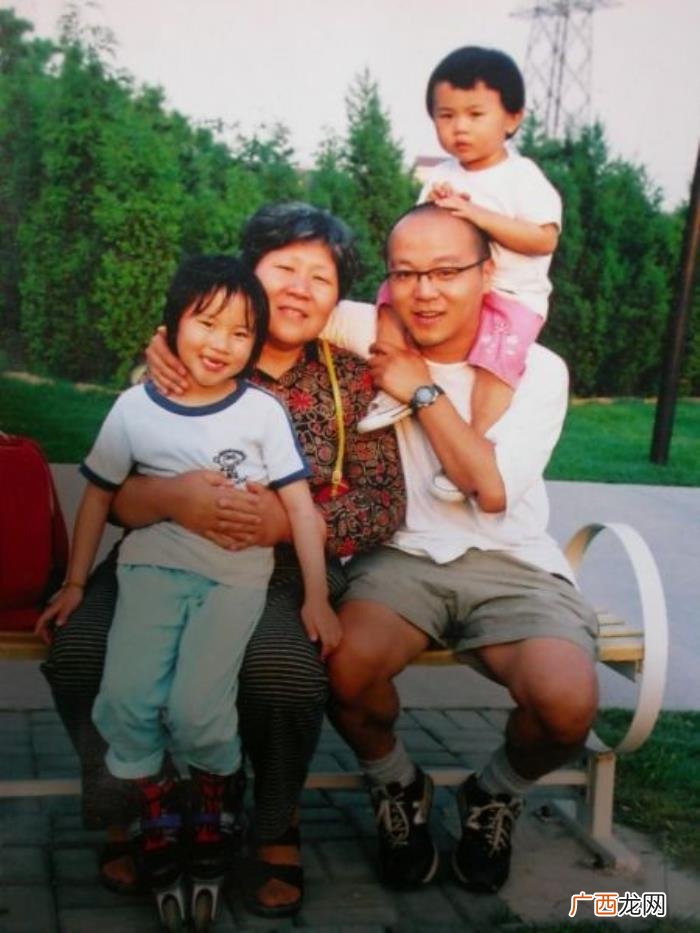 窦靖童窦唯，终于再次看到窦唯和窦靖童父女同框