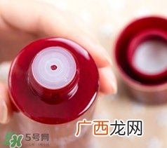 dr.wu杏仁酸亮白化妆水怎么样？dr.wu杏仁酸化妆水功效