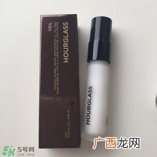 hourglass妆前乳怎么用?hourglass妆前乳使用方法