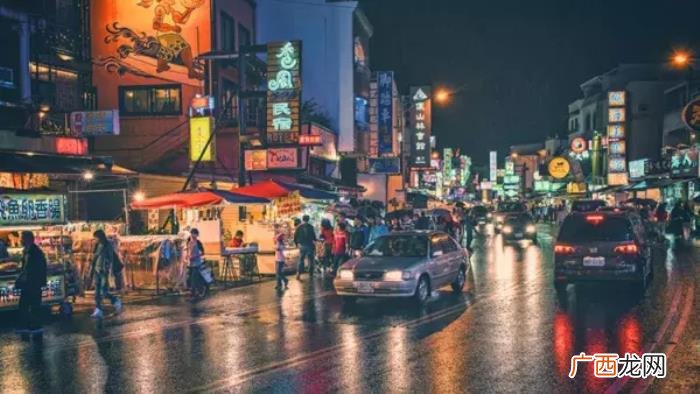 雨天也能用手机拍出唯美照 雨天图片唯美