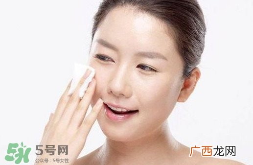 盐洗鼻子可以去黑头吗？用盐洗鼻子能去黑头吗