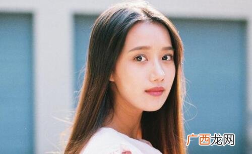 女朋友不开心的时候怎么哄她开心?