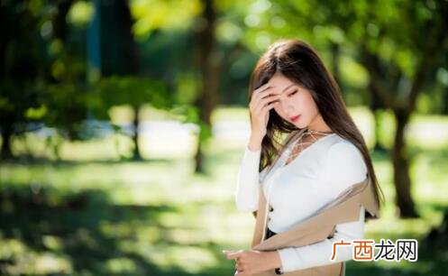 女朋友家里给她相亲，催她与我分手了怎么办？