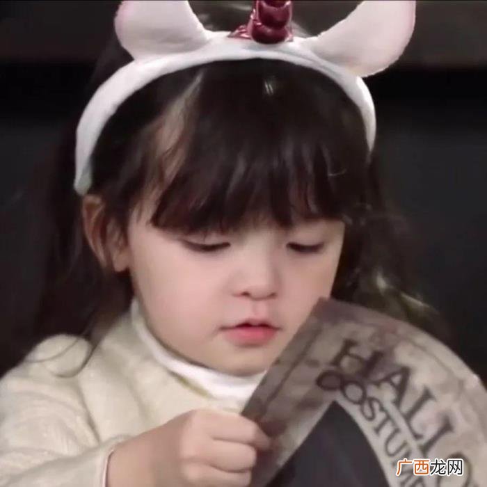 李姓女孩名，李姓女孩漂亮有涵养的名字宛如美玉-可爱点