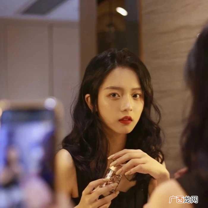 39条可爱到打滚的朋友圈文案 可爱到爆炸的句子
