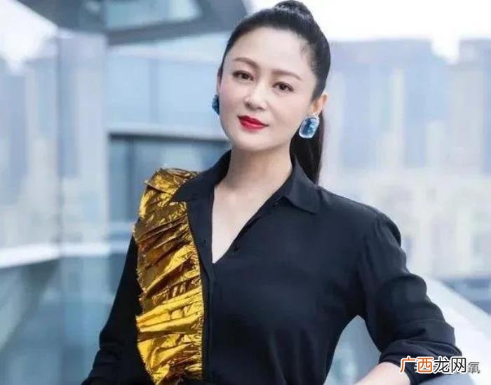 韩国代言人，十岁顶替全智贤成为韩国新世界百货免税店代言人