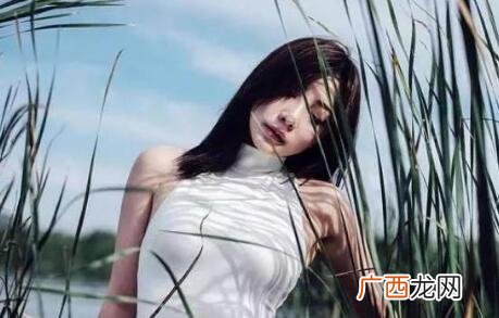 睡前故事哄女朋友长篇，女朋友睡不着的时候哄她