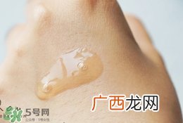 希芸小蓝瓶和小棕瓶区别 希芸御痕修护液和嫩白修护液哪个好