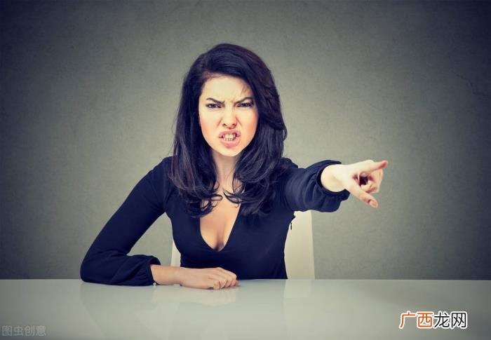 低情商的女人的五个表现 女人低情商没脑子的表现