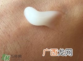 妮维雅小白瓶怎么样?nivea妮维雅小白瓶好用吗?