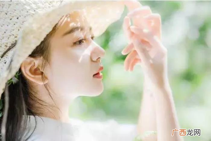 二十句最经典的爱情名言 关于爱情的名言警句
