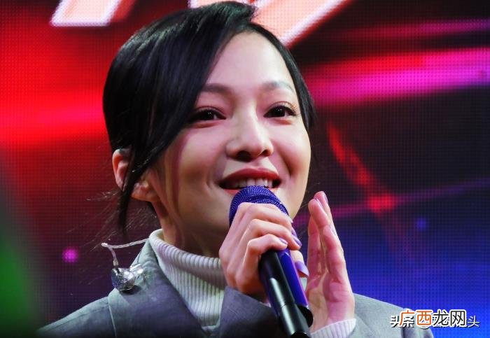 张韶涵人气，张韶涵湖北宜昌露天商演人气爆棚致交通瘫痪