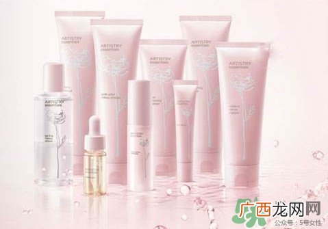 一套化妆品都包括什么？一套化妆品有哪些东西