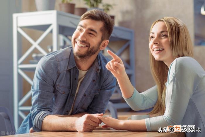 女人晚上找男人最好的聊天方式 晚上约完会回去后怎么聊