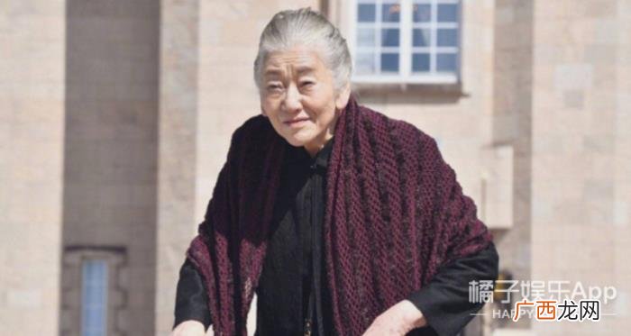 鞠婧祎小品，谢娜鞠婧祎合作方言小品
