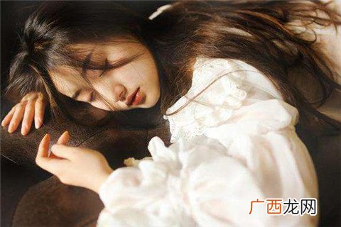 不要因为新鲜感而抛弃她！男人最大的本事是女人能为你拒绝多少男人！