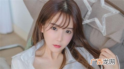 女朋友话很少聊不起来，如何让她话多起来？