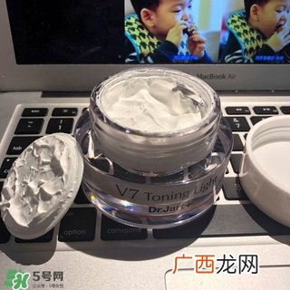 蒂佳婷素颜霜多少钱 蒂佳婷素颜霜价格