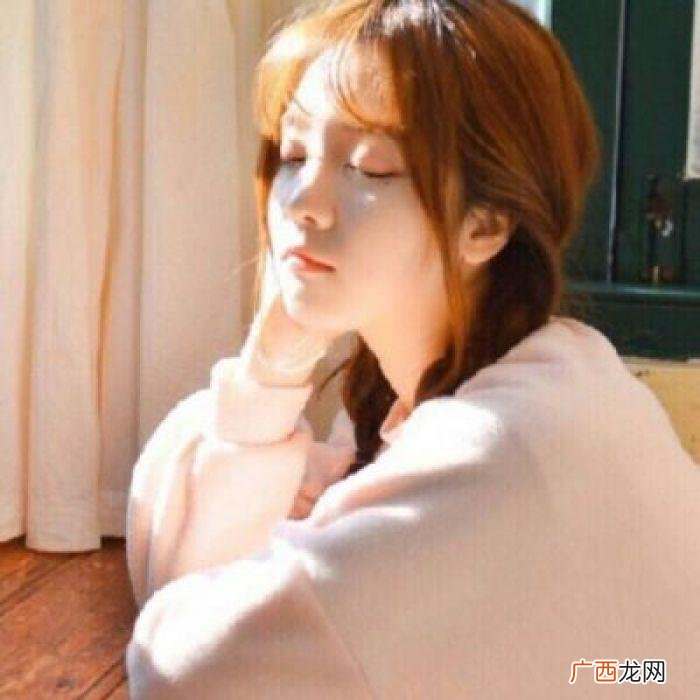 情话套路撩女生，50句超甜超火的情话套路