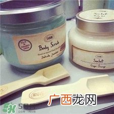 先用磨砂膏还是沐浴露?磨砂膏什么时候用?