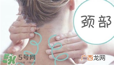 先用磨砂膏还是沐浴露?磨砂膏什么时候用?