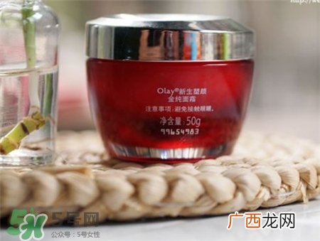 olay大红瓶适合什么肤质?玉兰油大红瓶油皮可以用吗?