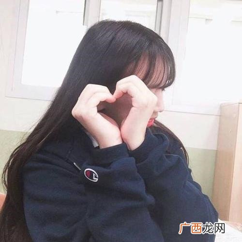 你认为异地恋考验的是男生还是女生？