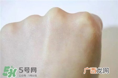 娜丽丝防晒喷雾能喷脸吗?娜丽丝防晒喷雾防水吗?