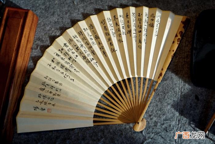 惊艳的古风句子和诗 晒三口之家唯美的句子