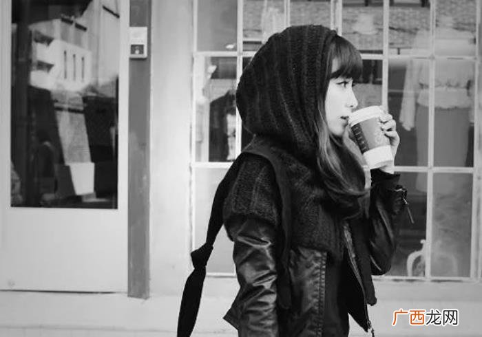 非常伤感的说说句子 一厢情愿的伤感句子