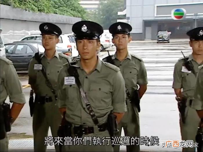 吴卓羲微博，41岁吴卓羲因不老外貌登微博热搜