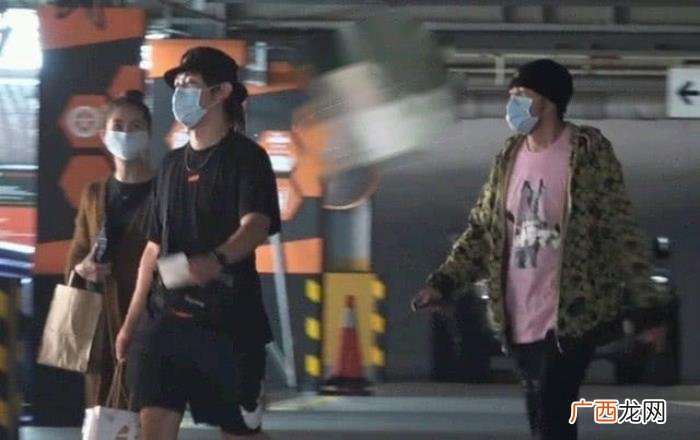 周杰伦最近，因疫情延后12场演唱会的周杰伦最近在干什么