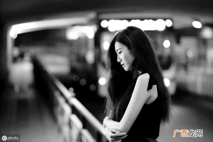 失恋伤感想哭的个性签名大全 失恋qq个性签名