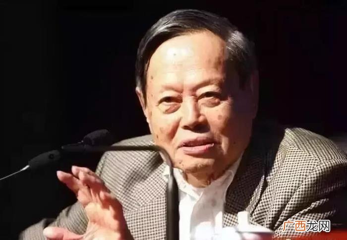 叫邓稼先以身许国；有一种精神 赞美邓稼先的句子