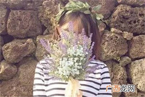 怎么安慰女生？女生情绪很低落，如何高情商的安慰？