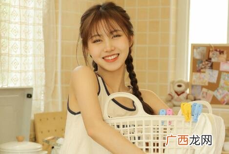 中年男人喜欢什么样的女人?撒娇小女人更讨喜